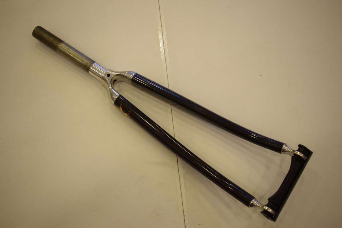 KINESIS 1'' inch Carbon road fork 700C threaded 167mm steerer 585g NOS