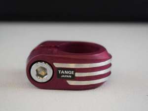 Tange Sc 2 seat post clamp 1'' 25,4mm Japan Old School Bmx fuxsia alloy 1980s vintage NOS 